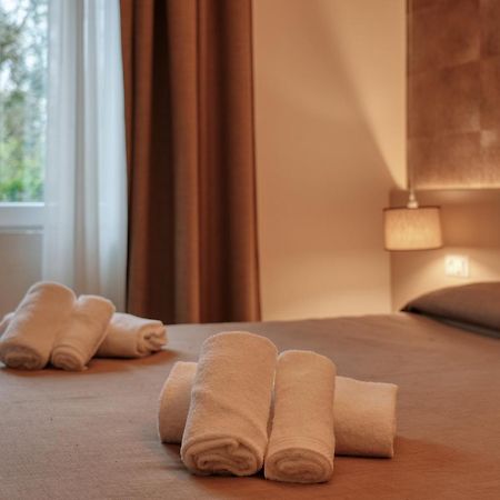 Hotel Palazzo Del Garda & Spa Desenzano del Garda Kültér fotó