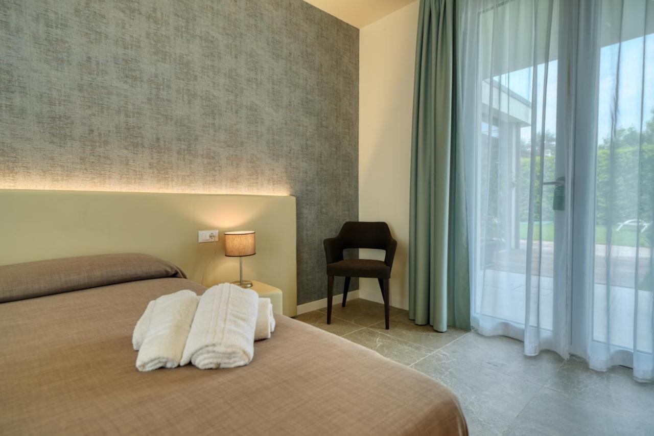 Hotel Palazzo Del Garda & Spa Desenzano del Garda Kültér fotó