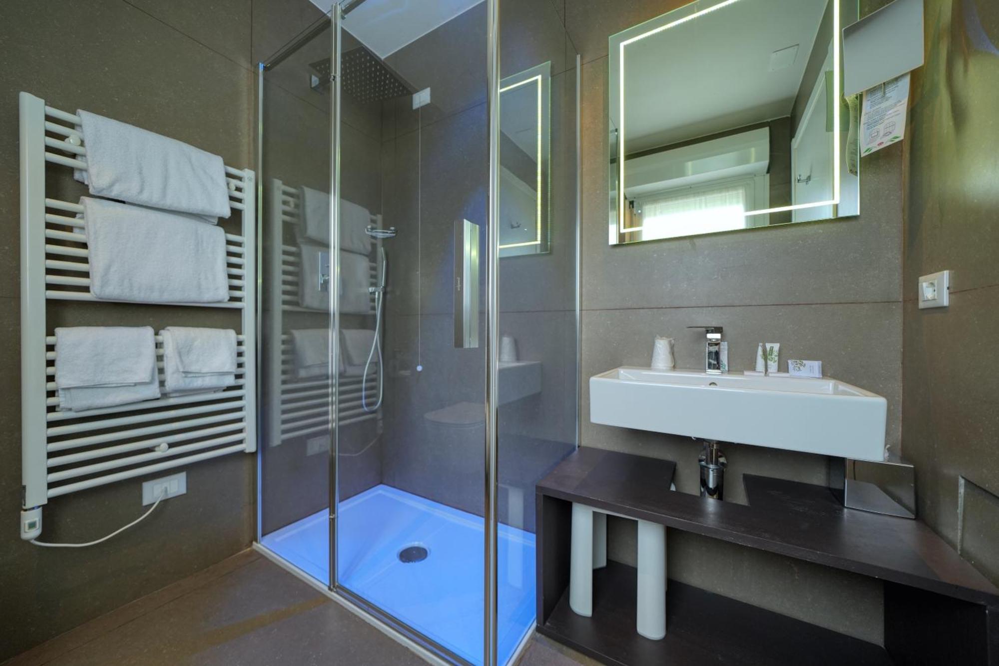 Hotel Palazzo Del Garda & Spa Desenzano del Garda Kültér fotó
