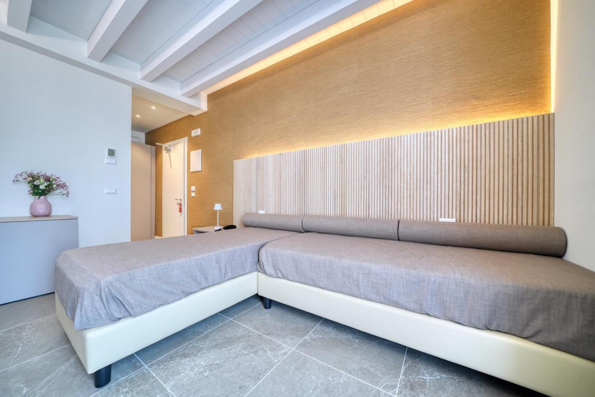 Hotel Palazzo Del Garda & Spa Desenzano del Garda Kültér fotó